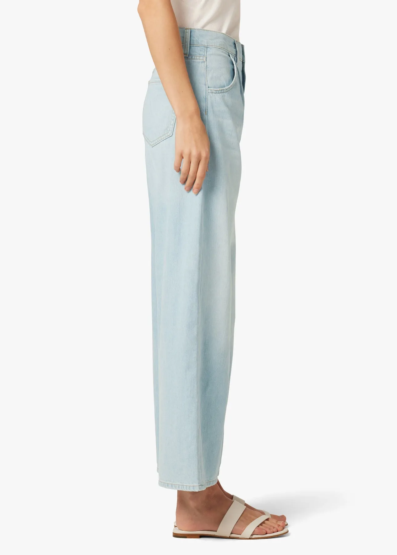 Joes Jeans The Pleated Wide Leg Ankle Weightless in Charming