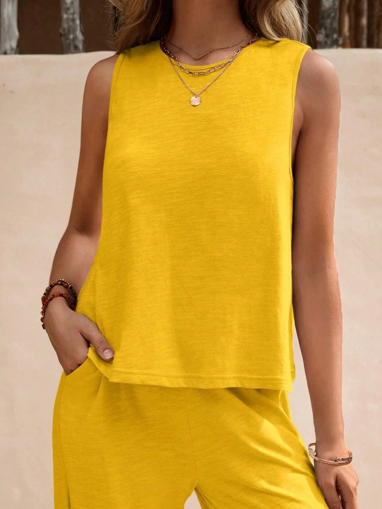 Ladies Solid Color Sleeveless Vest and Pants Sets AXR366