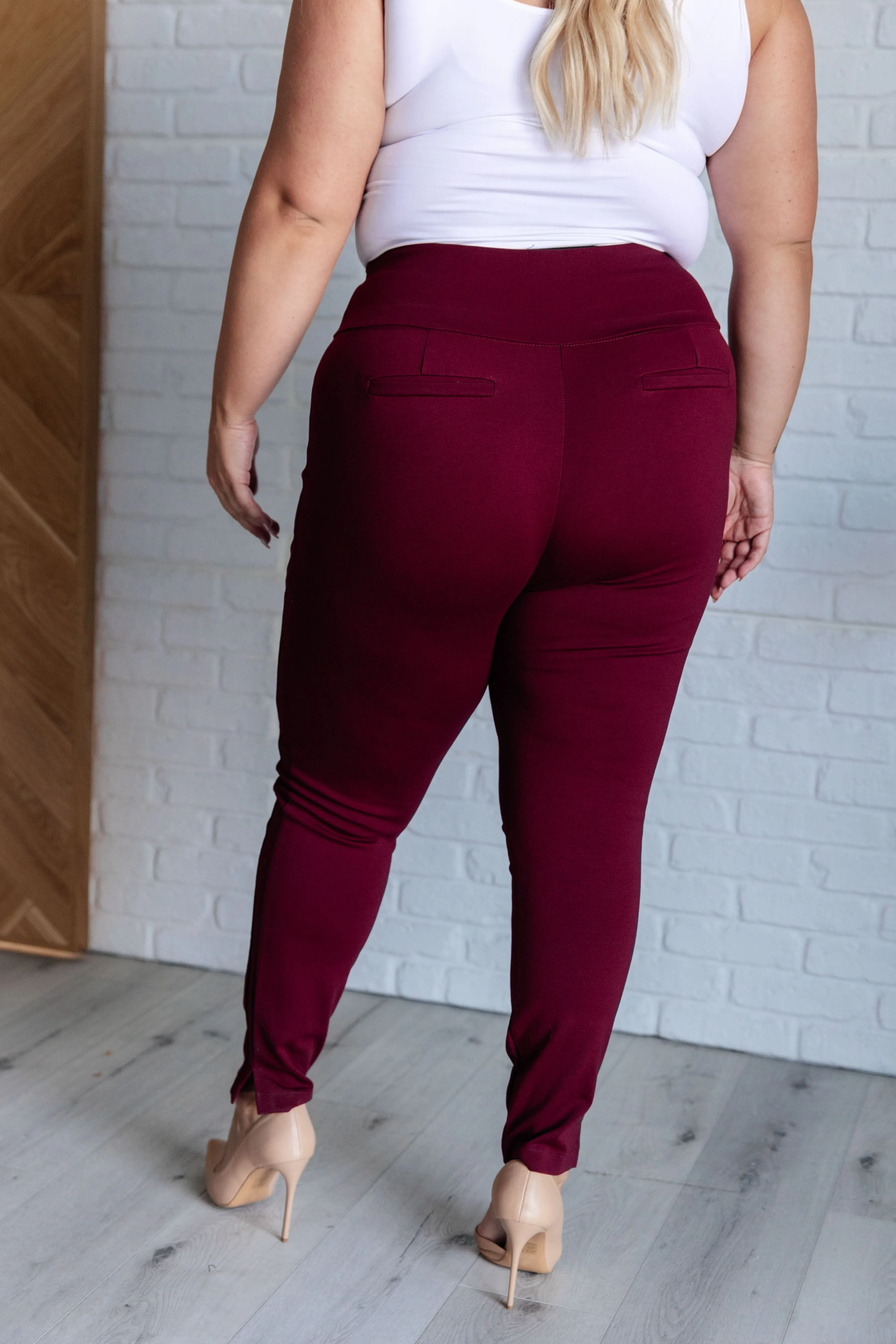 Magic Skinny 28" Pants in Wine - 11/14