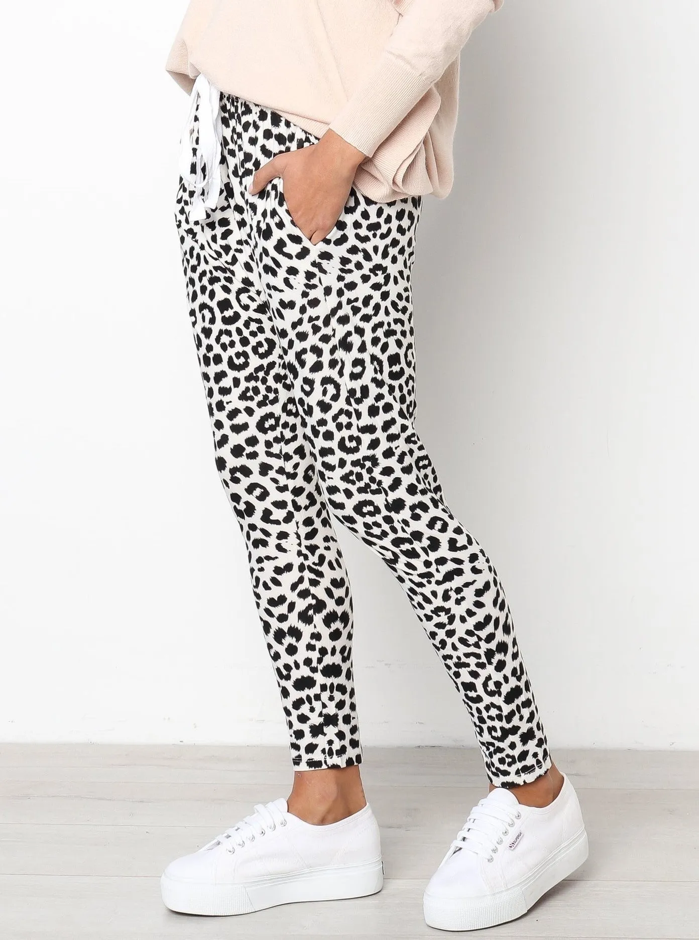 Sasha Joggers - Cheetah print